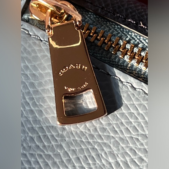 Coach Wallet - Cross Grain Leather in Blue - Picture 12 of 16